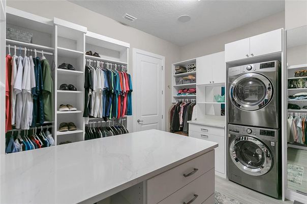 Interior, Washer, Wood Texture Flooring