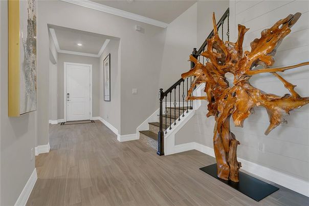 Interior, Recessed Lighting, Wood Texture Flooring