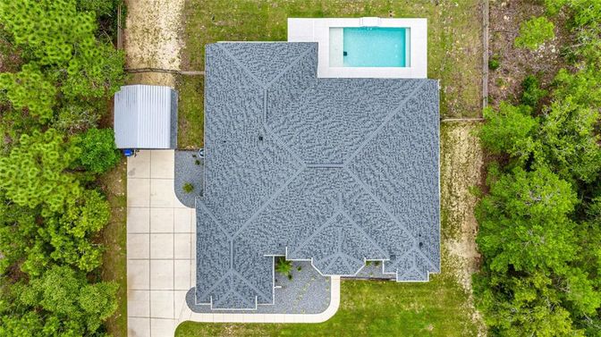 Exterior, Drone