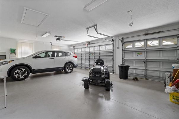 Garage, Interior