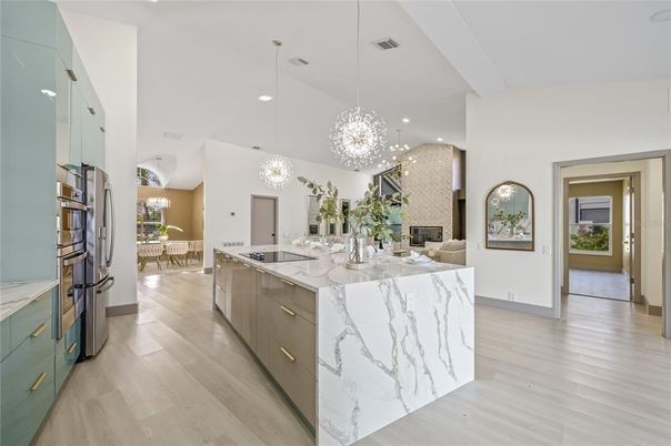Chandelier, Dining room, Interior, Kitchen, Pendant Lights, Recessed Lighting, Wood Texture Flooring