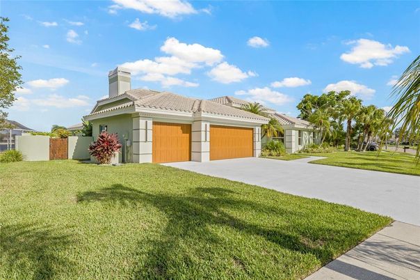 Backyard, Detached Garage, Exterior