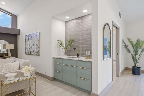 Bathroom, Interior, Living room, Recessed Lighting, Wood Texture Flooring