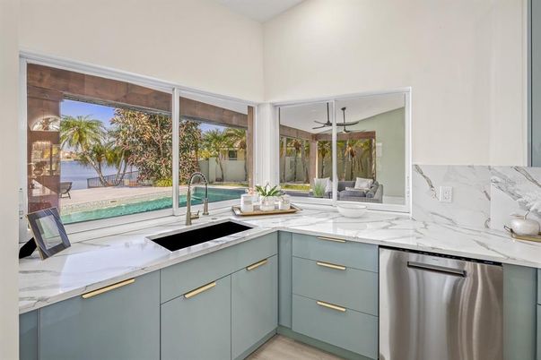 Interior, Kitchen, Stainless Steel Appliances, Water