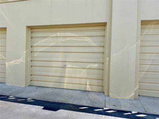 Detached Garage, Exterior