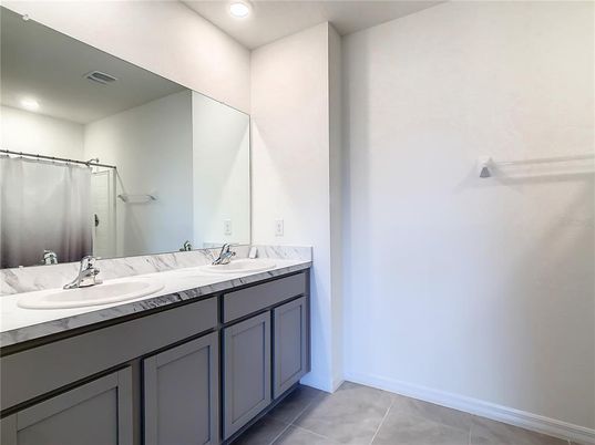 Bathroom, Dual Sink Vanities, Interior, Recessed Lighting
