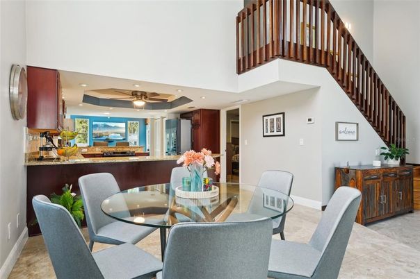 Dining room, Interior, Recessed Lighting, Water