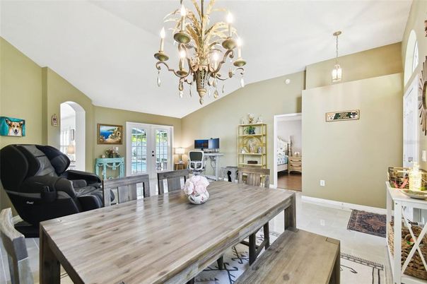 Chandelier, Dining room, Interior, Pendant Lights