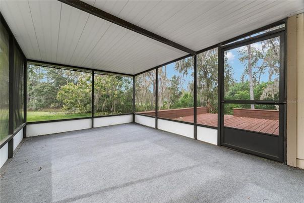 Empty room, Interior, Sun Room