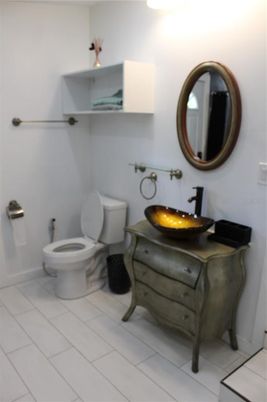 Bathroom, Interior