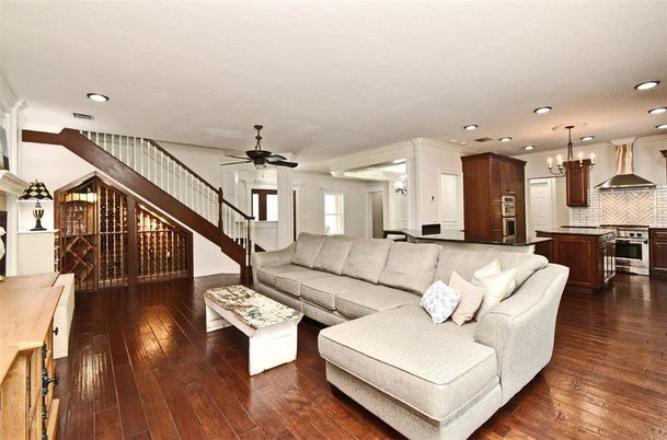 Interior, Kitchen, Living room, Pendant Lights, Recessed Lighting, Stainless Steel Appliances, Wood Texture Flooring