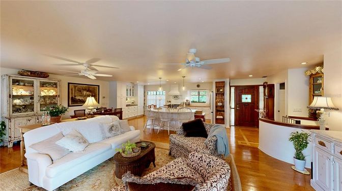Dining room, Interior, Kitchen, Living room, Pendant Lights, Recessed Lighting, Wood Texture Flooring