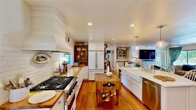 Interior, Kitchen, Pendant Lights, Recessed Lighting, Wood Texture Flooring