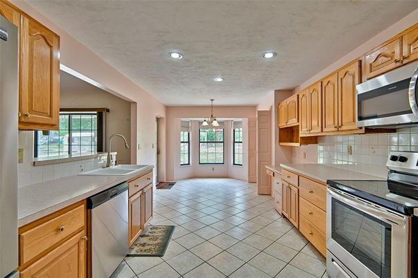 Interior, Kitchen, Pendant Lights, Recessed Lighting, Stainless Steel Appliances