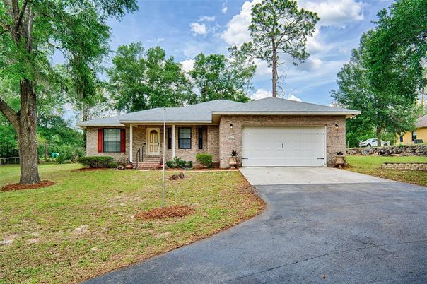 Attached, Exterior, Facade, Brick Facade, Ranch