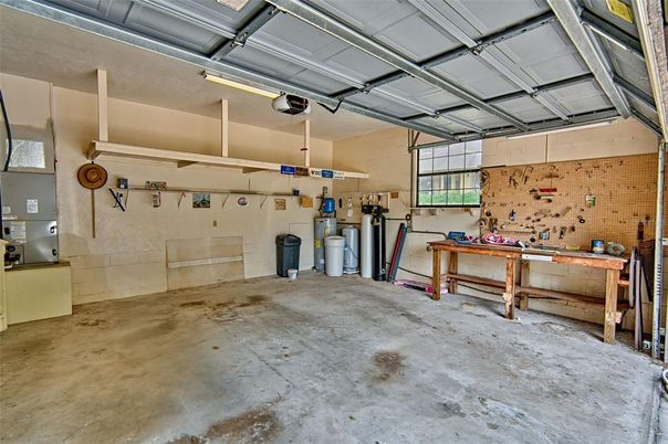 Garage, Interior