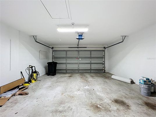 Garage, Interior