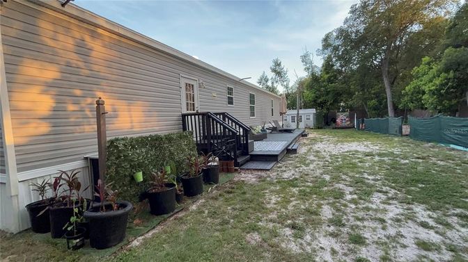 Backyard, Exterior