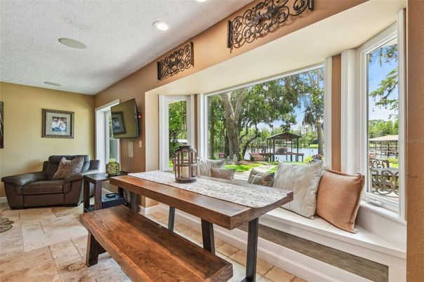 Dining room, Interior, Recessed Lighting