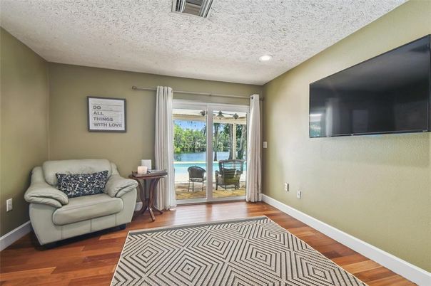 Interior, Recessed Lighting, Water, Wood Texture Flooring