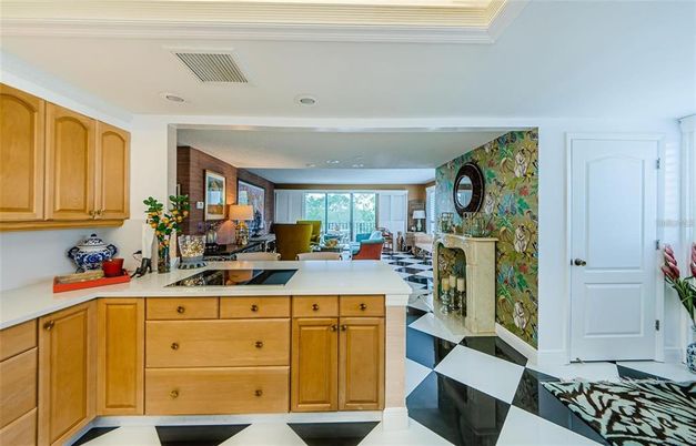 Dining room, Interior, Kitchen, Recessed Lighting