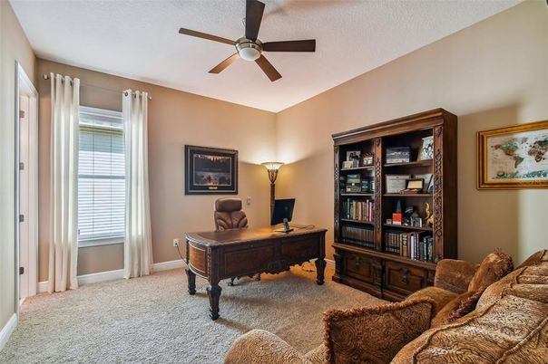 Home Office, Interior