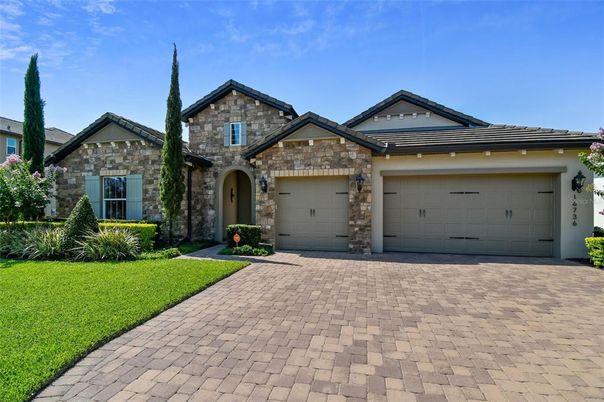 Attached, Exterior, Facade, Brick Traditional