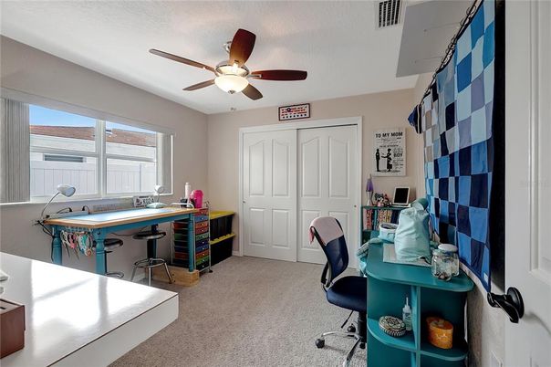 Home Office, Interior