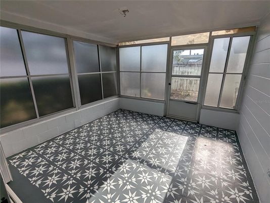 Empty room, Interior, Sun Room