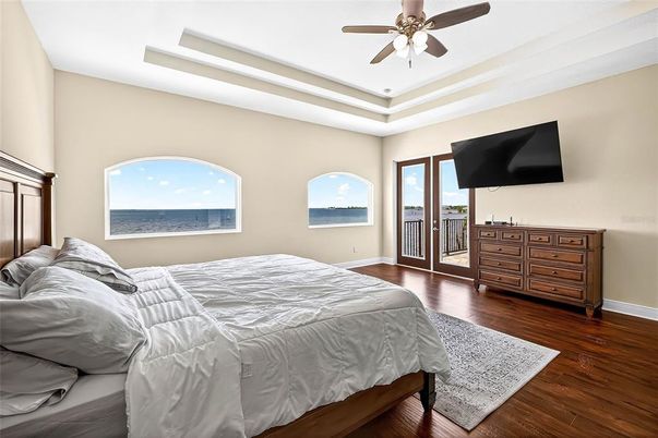 Bedroom, Interior, Water, Wood Texture Flooring
