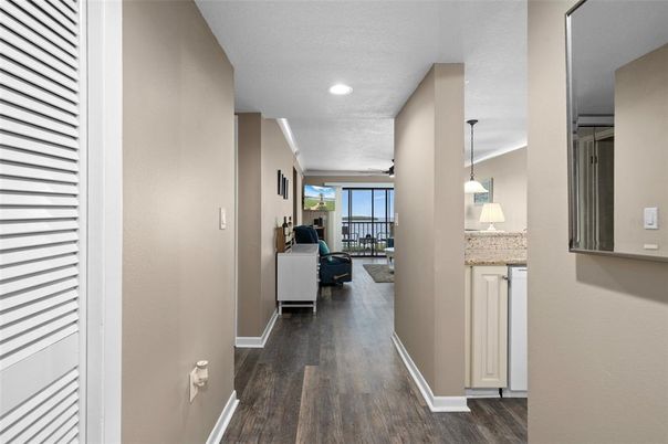 Interior, Pendant Lights, Recessed Lighting, Wood Texture Flooring
