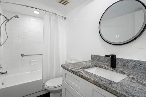Bathroom, Interior, Recessed Lighting