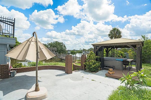 Backyard, Exterior, Hot Tub