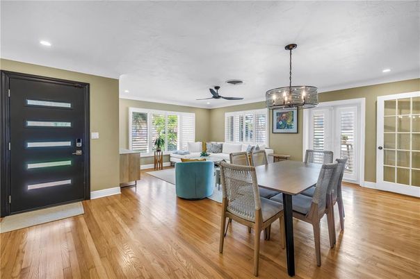 Dining room, Interior, Living room, Pendant Lights, Recessed Lighting, Wood Texture Flooring