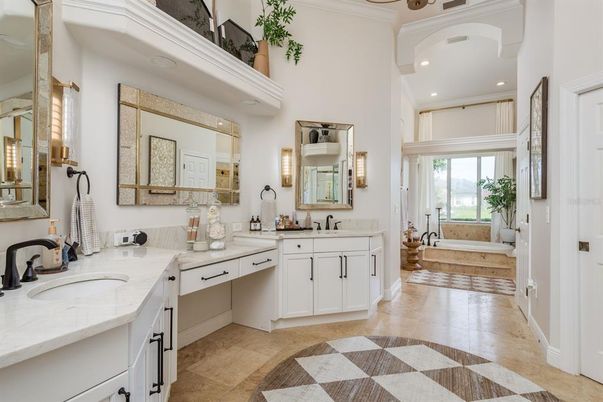 Bathroom, Dual Sink Vanities, Interior, Recessed Lighting