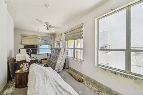 Bedroom, Interior, Water