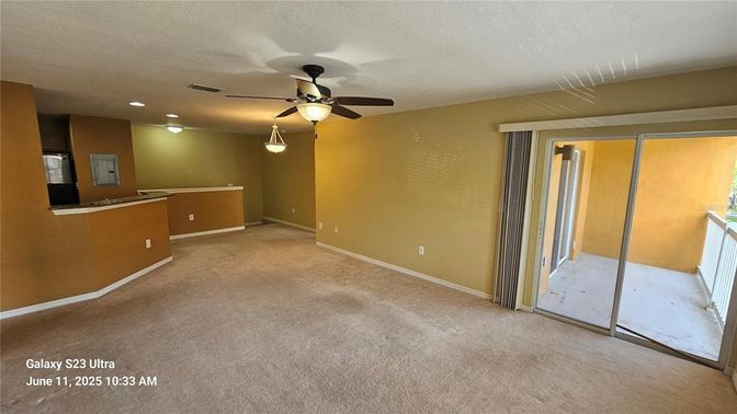 Empty room, Interior, Recessed Lighting