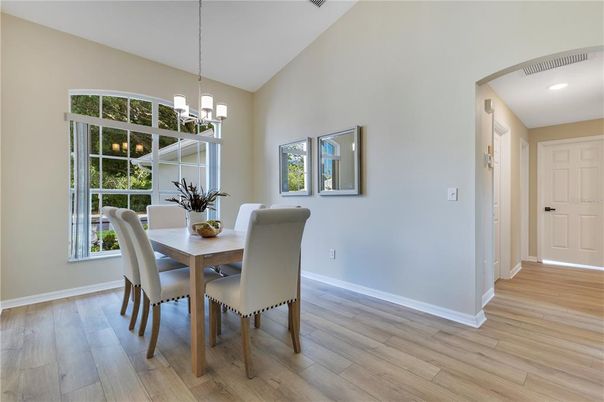 Chandelier, Dining room, Interior, Recessed Lighting, Wood Texture Flooring