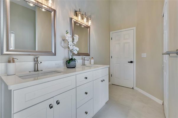Bathroom, Dual Sink Vanities, Interior