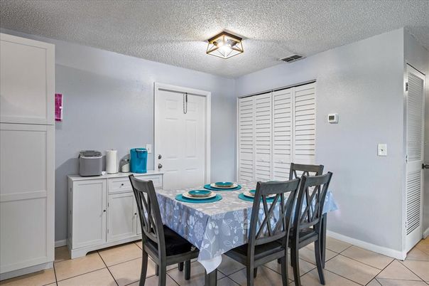 Dining room, Interior