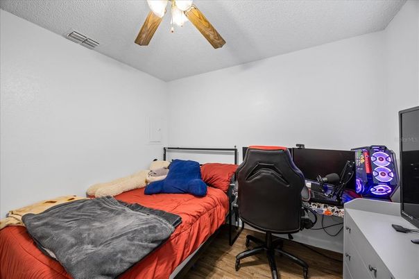 Bedroom, Home Office, Interior, Wood Texture Flooring