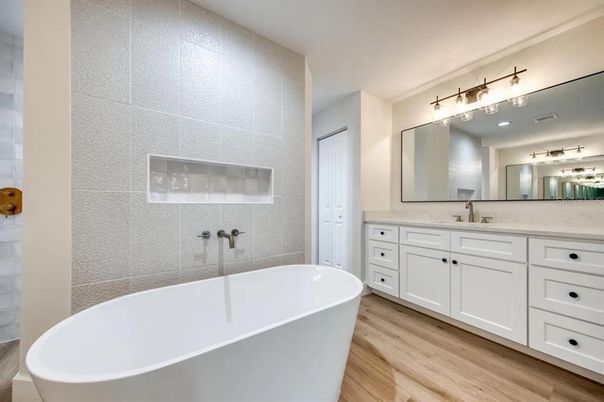 Bathroom, Dual Sink Vanities, Free Standing Baths, Interior, Wood Texture Flooring