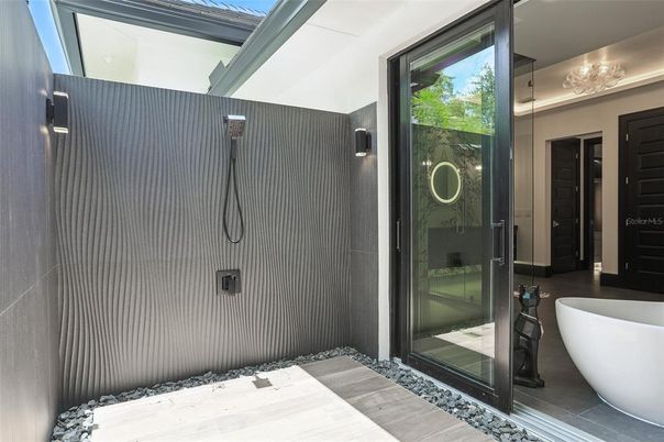 Bathroom, Exterior, Free Standing Baths, Glass Shower, Interior