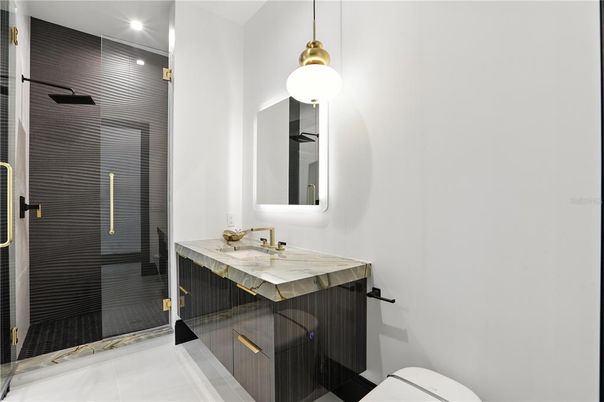 Bathroom, Glass Shower, Interior, Pendant Lights, Recessed Lighting