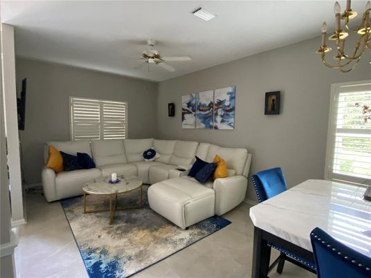 Chandelier, Dining room, Interior, Living room