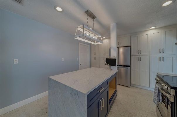 Interior, Kitchen, Pendant Lights, Recessed Lighting, Stainless Steel Appliances