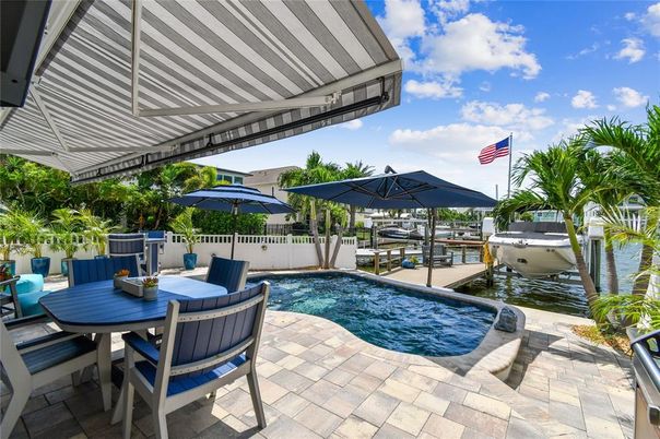 Exterior, Pool, Water