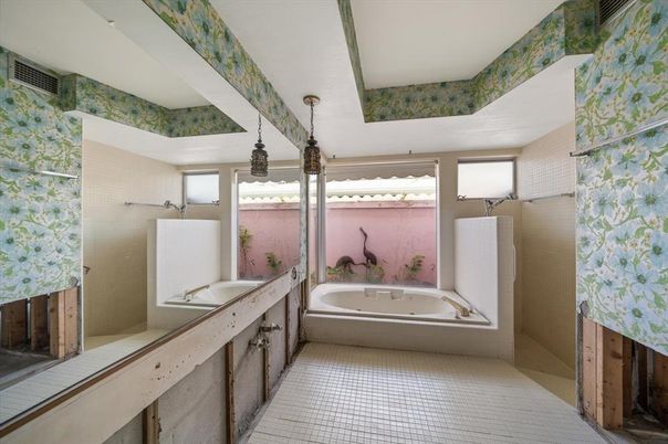 Bathroom, Interior, Pendant Lights
