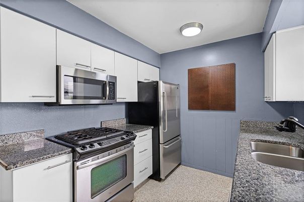 Interior, Kitchen, Stainless Steel Appliances