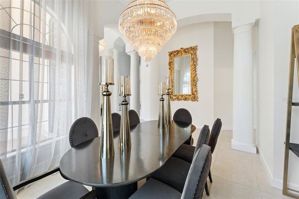 Chandelier, Dining room, Interior